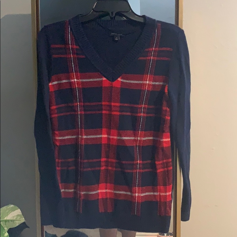 Tommy Hilfiger- Plaid V-neck Sweater